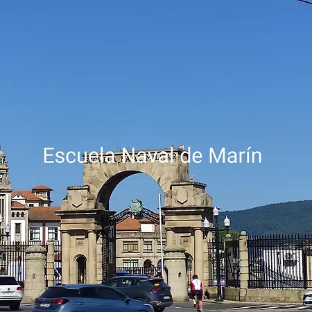 El Pisito Lugueros Appartement *