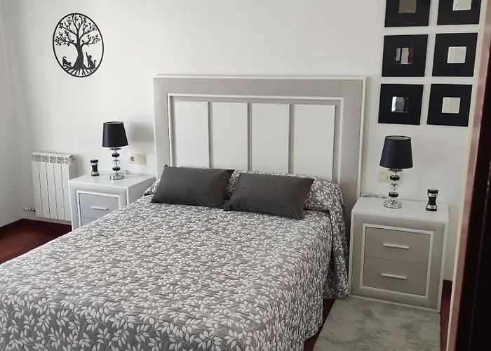 El Pisito Lugueros Апартаменты *